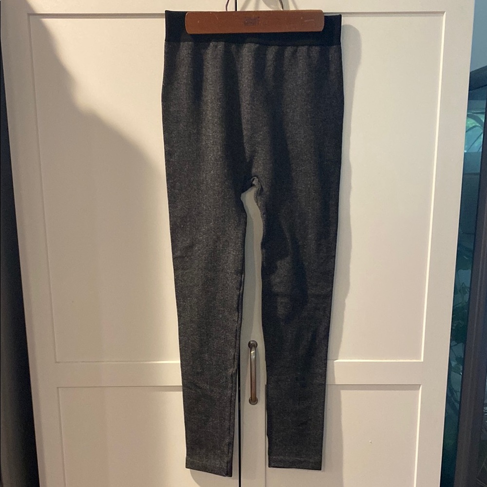 Gray Athletic Leggings Full-Length Stretchy